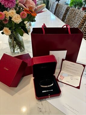 Cartier - LOVE BRACELET, CLASSIC MODEL, BRUSHED WHITE GOLD, Size 20